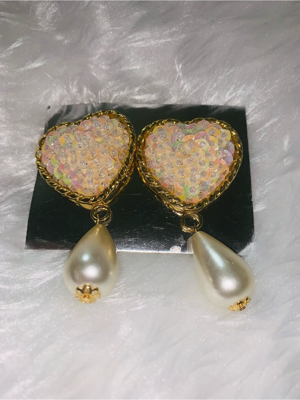 80s VTG Retro Gold Heart Sequin Drop Earrings with Pearl Teardrops